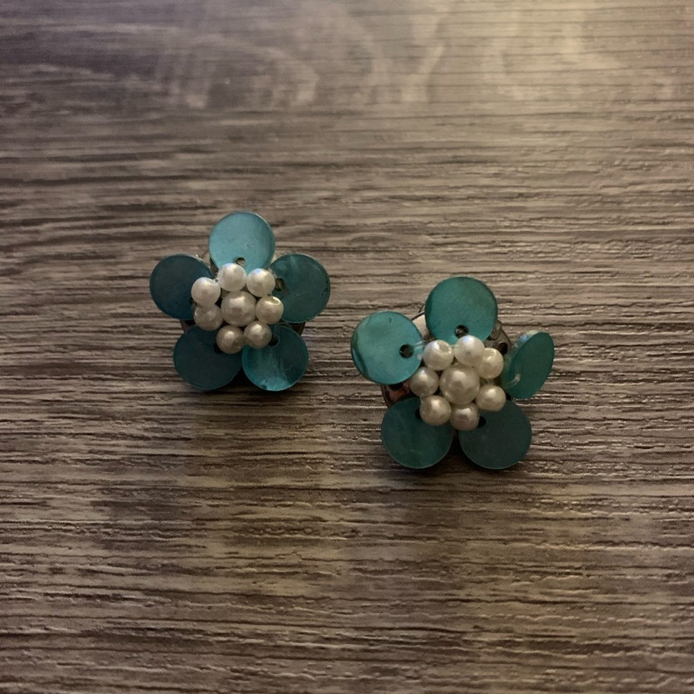 Blue flower earrings